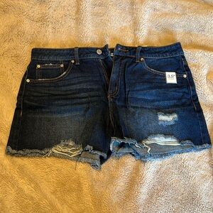 Women’s high rise shorts